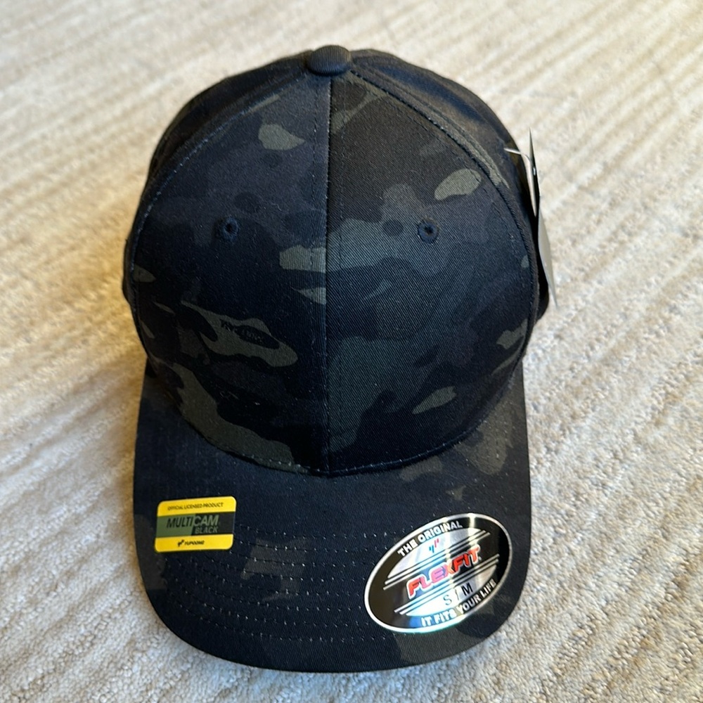 Flexfit Multicam 6 Panel Baseball Cap Officially Licensed Multi-Cam Small - Med